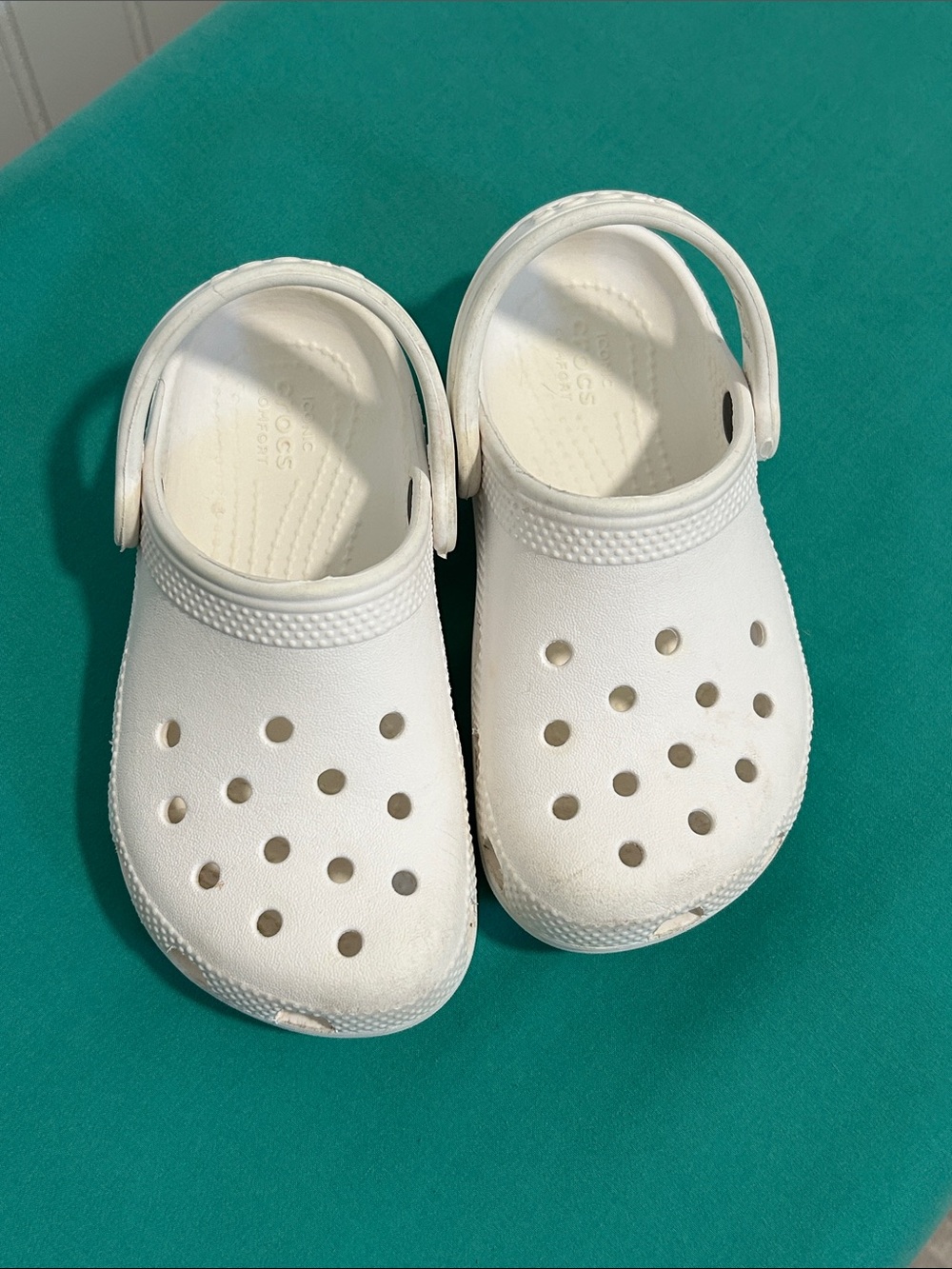 CROCS Kids White Clog Sandals Sz: c10